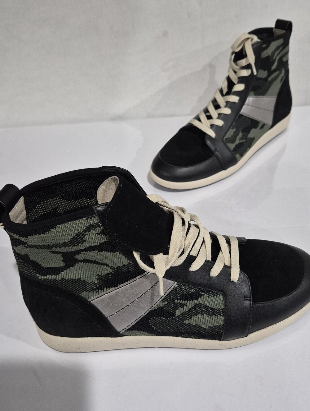 Sanctuary Women's Black and Olive Camo High-Top Sneakers  Size 10